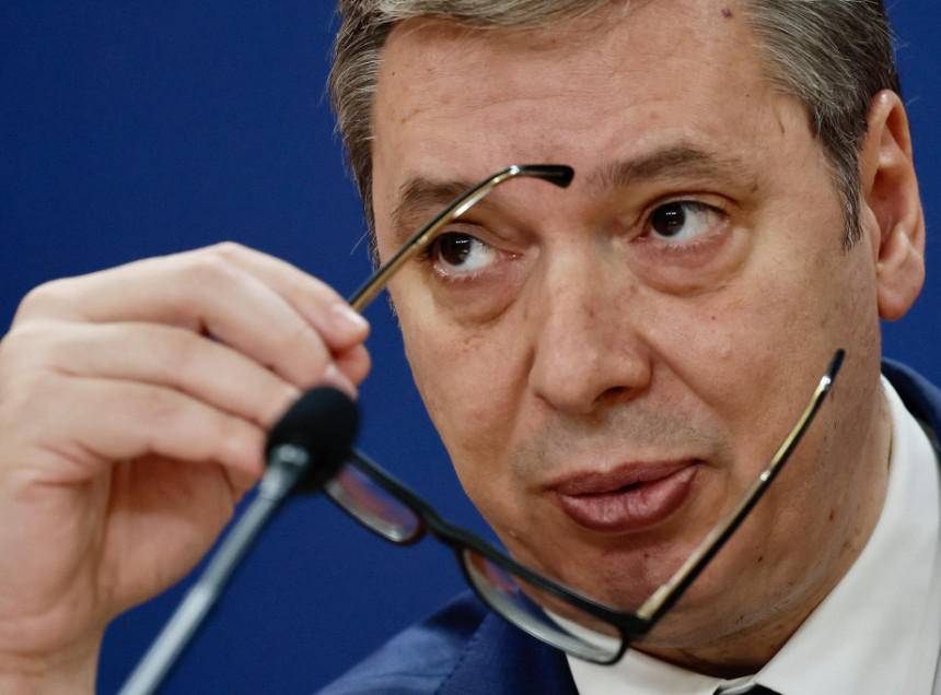 Predsjedniku Vučiću naglo pozlilo tokom posjete SAD, nakon ljekarske intervencije, na putu je ka Srbiji
