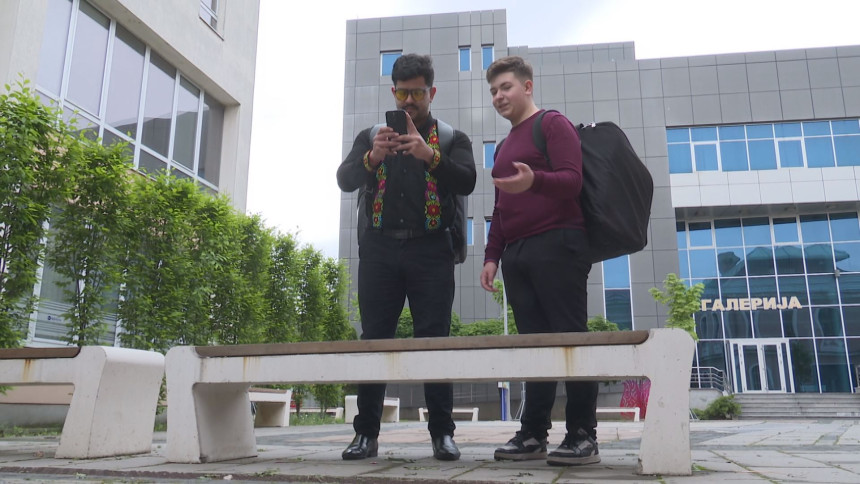 Mladi harmonikaš iz Čilea oduševljen Bijeljinom