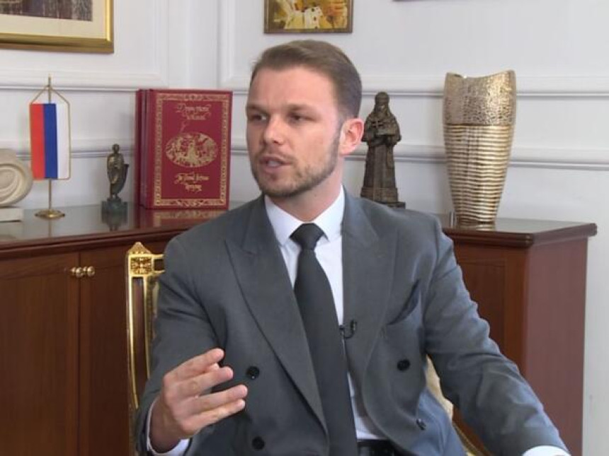 Stanivuković Dodiku: Ne laži na svoju krsnu slavu i ne sramoti srpski narod