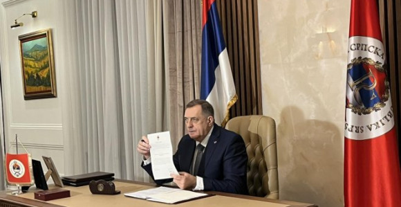 Dodik se uplašio izgubiće vlast pa udario po opoziciji?!