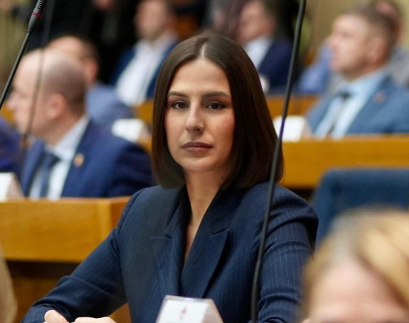 Trebaće godine da se oporavimo od silnog patriotizma SNSD-a