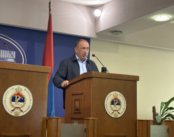 Crnadak: Muž i sin Željke Cvijanović iz budžeta u džepove "strpali" 25 miliona