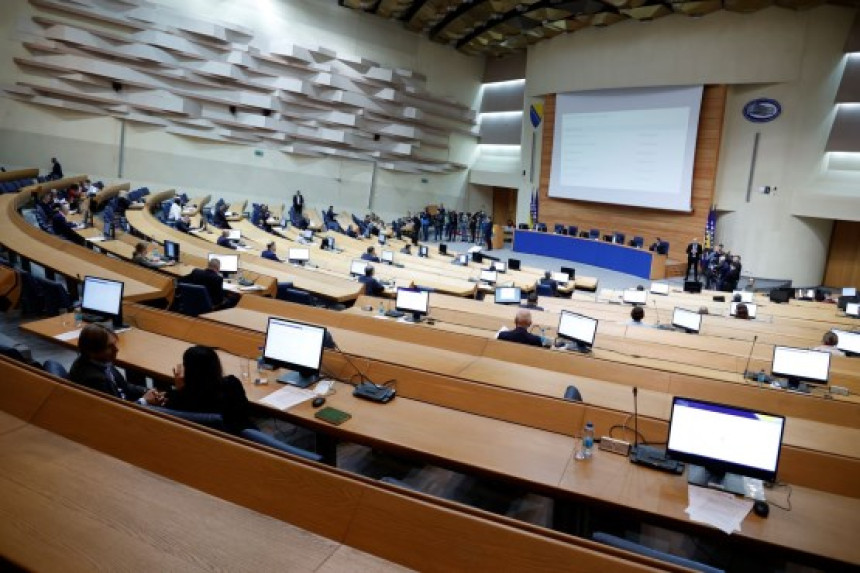 Poslanici potrošili 700.000 maraka na službena putovanja