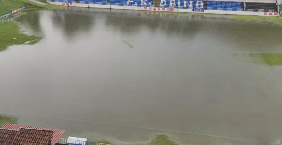 Stadion FK Drina više liči na jezero nego na teren