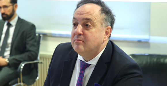 Debevec dvije godine suspendovan, ali uredno prima platu