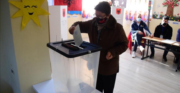 Počelo glasanje na parlamentarnim izborima u Albaniji