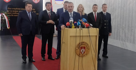 Dodik: Ukidanje Vojske Republike Srpske bila greška, ali na greškama se učimo