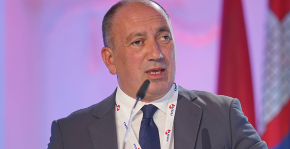 Crnadak uoči glasanja u NSRS: ‘Đavola Dodik voli srpski narod’