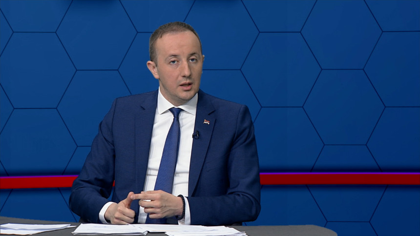 Da nije možda kriv Božović za sve neuspjehe Vlade?