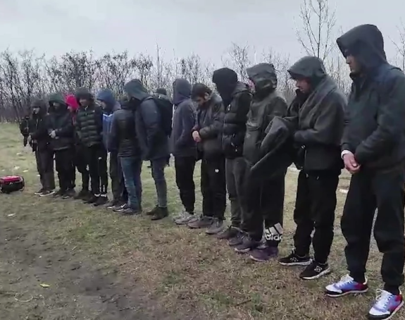 Uhapšena grupa koja je krijumčarila migrante iz BiH