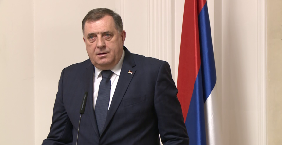 Briga za mlade u Srpskoj: Mogu li i oni dobiti kredit od 3 miliona KM kao Igor Dodik?