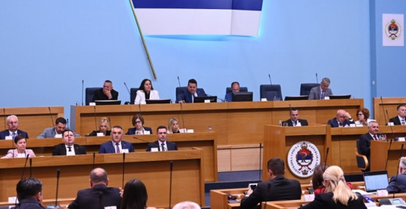 Настављена редовна сједница НС РС, у наставку посебна