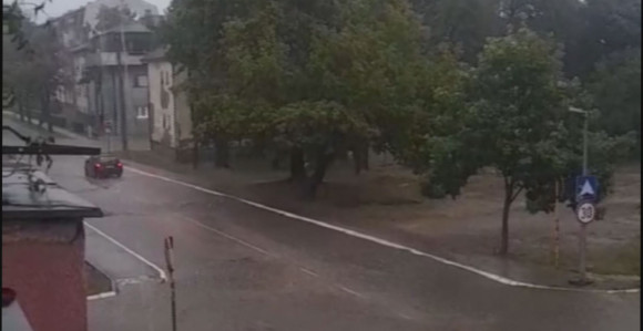 Nestabilno vrijeme, upozorenje na jače pljuskove i nepogode