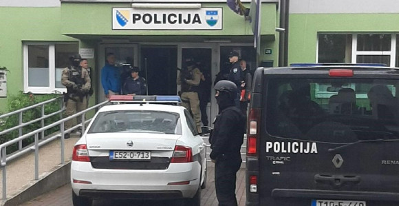 U velikoj akciji FUP-a uhapšeni i policajci MUP-a USK