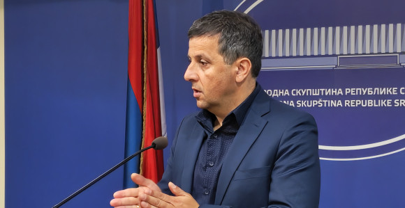 Додик је спреман све продати да остане на слободи и власти