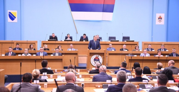Milorade, zašto obmanjuješ svijet?