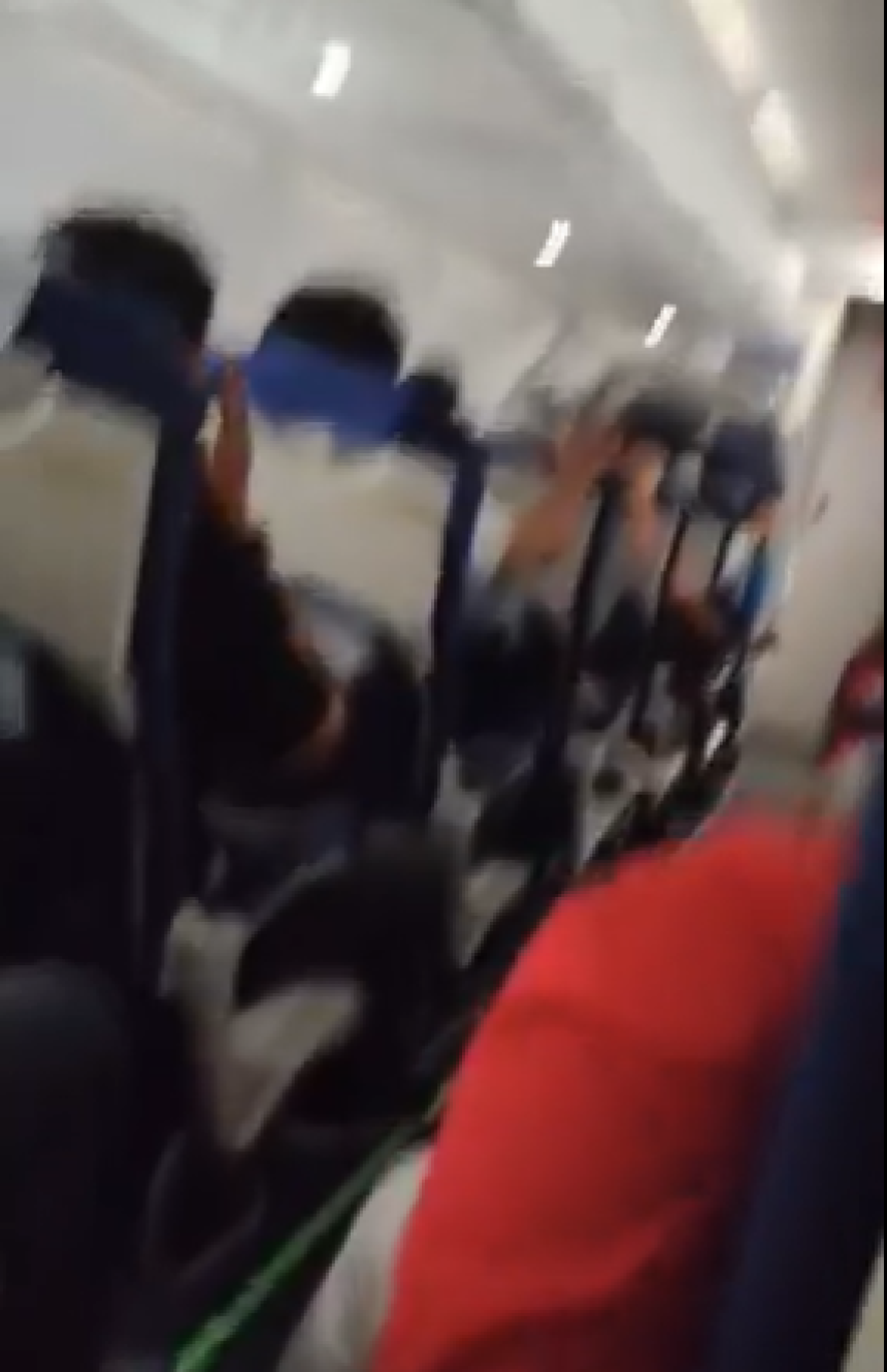 Drama na nebu: Avion sa 227 putnika uletio u oluju (VIDEO)
