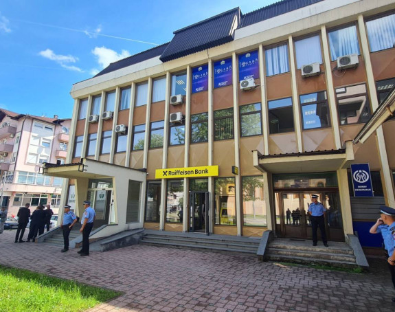 U Tesliću sjednica Skupštine prekinuta, reagovala i policija