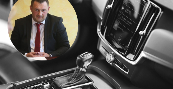 Direktor „Pošta Srpske“ naručio limuzinu od 100.000 KM