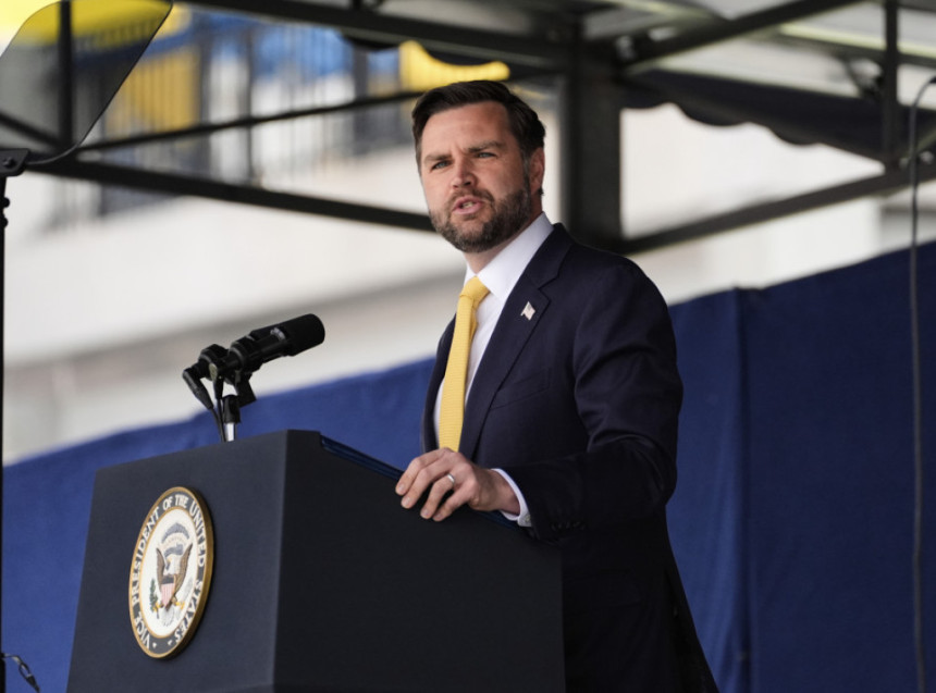 Vens: Vrijeme vojne dominatije SAD je gotovo