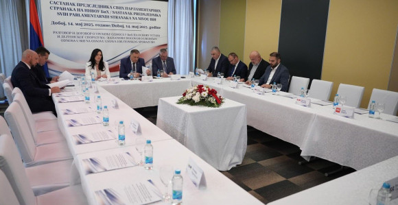 Dodik traži partnere za razgovor o krizi u Sarajevu