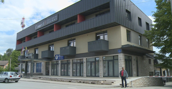 Zbog duga prema IRB na doboš ide pijaca na Palama?!