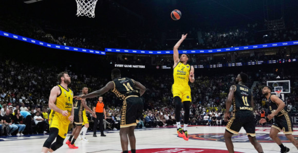 Šampioni Evrolige igrači Fenerbahčea, Gudurić heroj