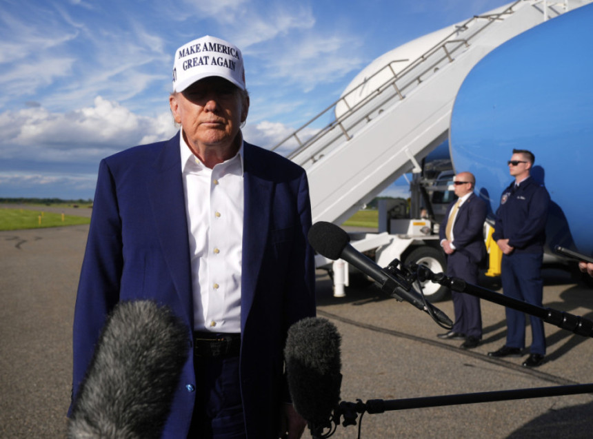 Трамп критиковао Путина, а има поруку и за Зеленског