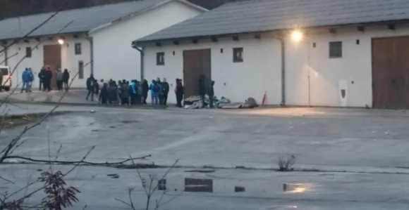 Pucnjava u blizini migrantskog centra kod Blažuja
