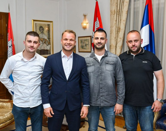 Gradonačelnik ugostio heroje koji su spasili dječaka