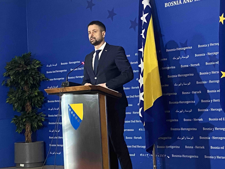 Додиков министар још није урадио корекције буџета