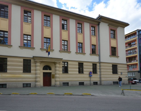 Izvršen pretres zbog odavanja informacija kriminalcima?