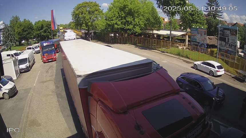 Gužve na graničnim prelazima na ulazu u BiH iz Hrvatske