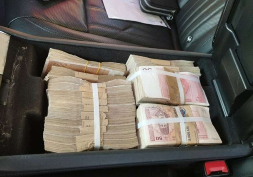 Režim razradio način uništavanja firmi i izvlačenja novca?!