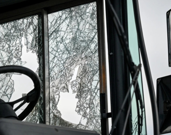 Zapalio se autobus pun đaka, djeca na vrijeme evakuisana