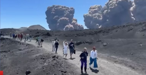 Snimak sa Sicilije pokazuje veliki oblak pepela (VIDEO)