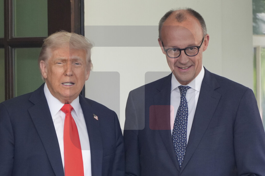 Мерц са Трампом о рату у Украјини, царинама и НАТО