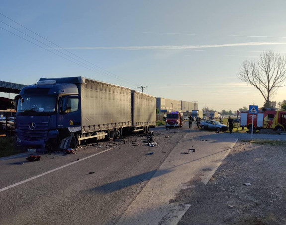 Повријеђено једно лице у судару на путу Бијељина - Тузла