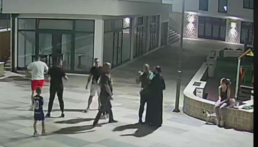 Свештеник одговорне сматра и оне у Градској управи ТБ