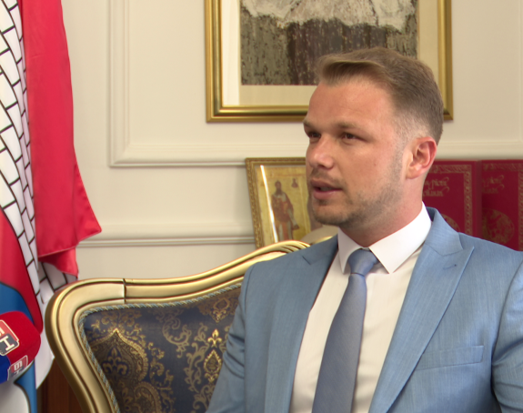 Накарадно: СНСД у Бањалуци једно, у Сарајеву друго