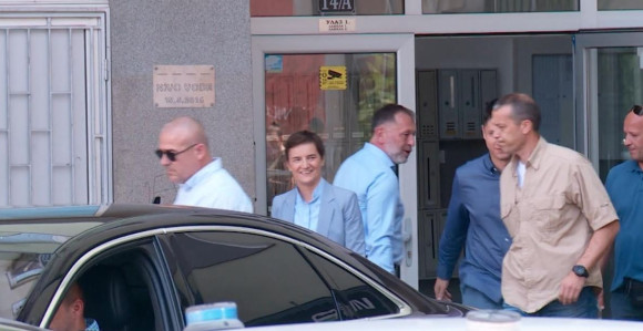 Policija u Doboju obmanula javnost! U taj grad stigli Ana Brnabić i Miloš Pavlović (FOTO, VIDEO)