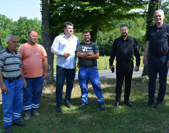 Asfaltiran put u selu - bolja povezanost i uslovi