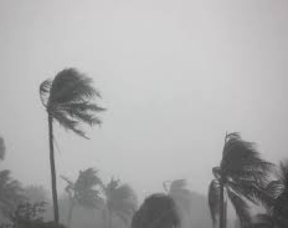 Kina: Evakuisano hiljade ljudi zbog tropske oluje