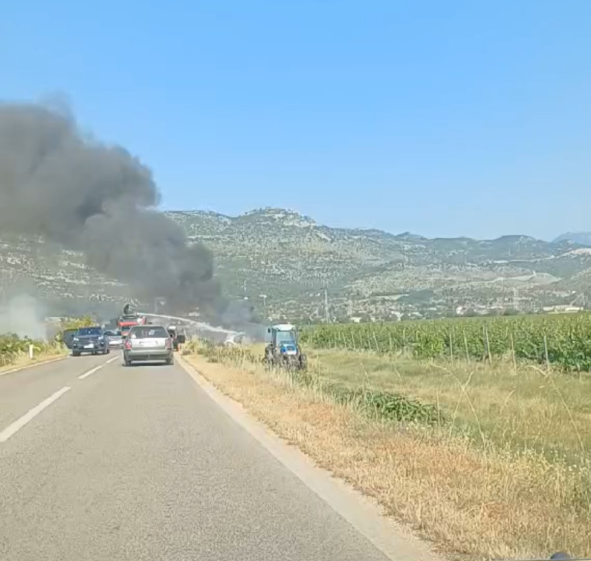 Teška saobraćajna nesreća kod Trebinja, tri osobe poginule