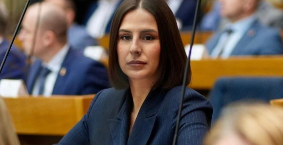 “Код нас је лакше затворити школу, него кладионицу”