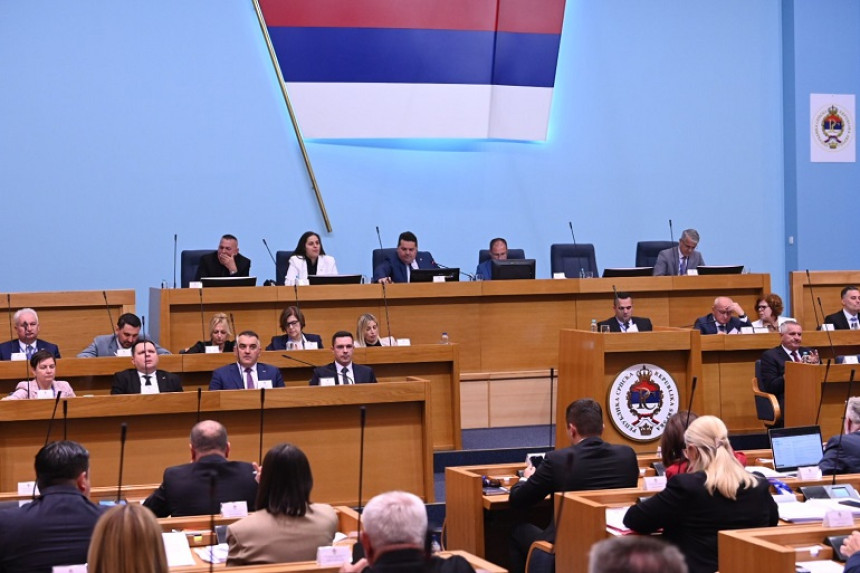 Javna preduzeća pred gašenjem: “Ne posluju pozitivno”