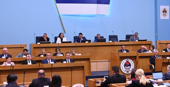Javna preduzeća pred gašenjem: “Ne posluju pozitivno”