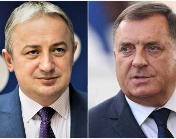 А која је твоја улога у д.о.о. Кумовска зграда, д.о.о. Комсар, итд?