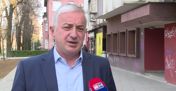 "U režiji SNSD-a, Srpska je svedena na jednu petinu!"