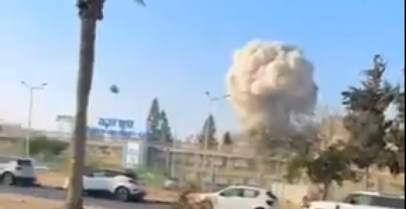Snimljen trenutak: Iranska raketa pogađa bolnicu